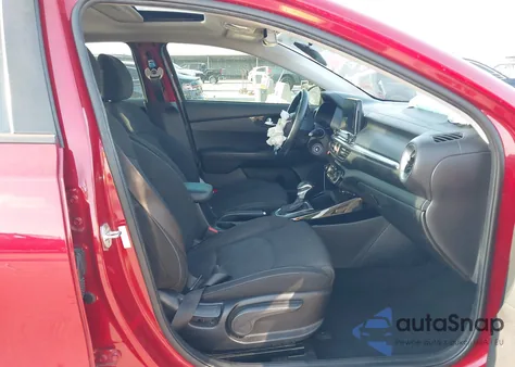 2019 Kia Forte S z USA, uszkodzony, nr VIN 3KPF34AD1KE022495